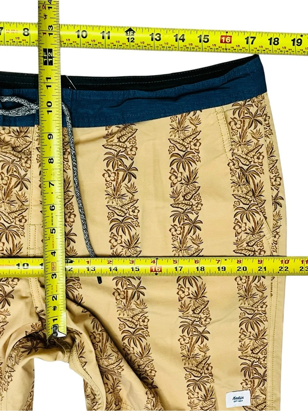Katin Board Shorts Mens 34x9 Tan Tropical Floral Drawstring Hybrid Swim Trunks